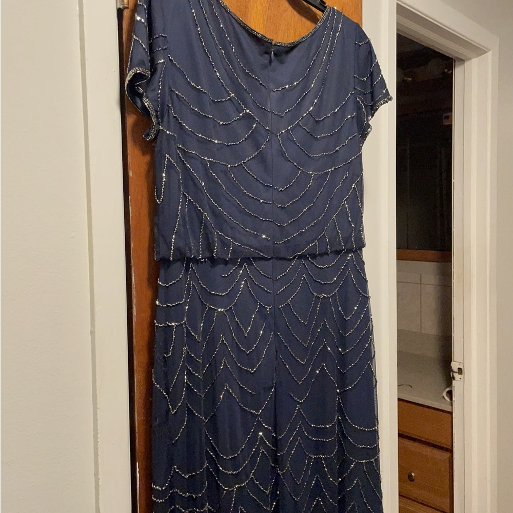 Mother-of-the-Groom Wedding Dress. - Picture 7 of 10